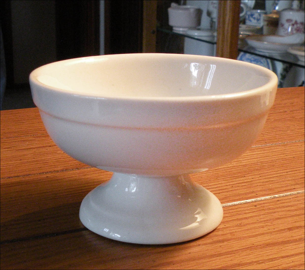 Shape – Boston Egg Cup